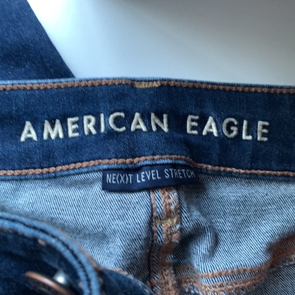 American Eagle Ripped Jegging Size 2 - Picture 3 of 4